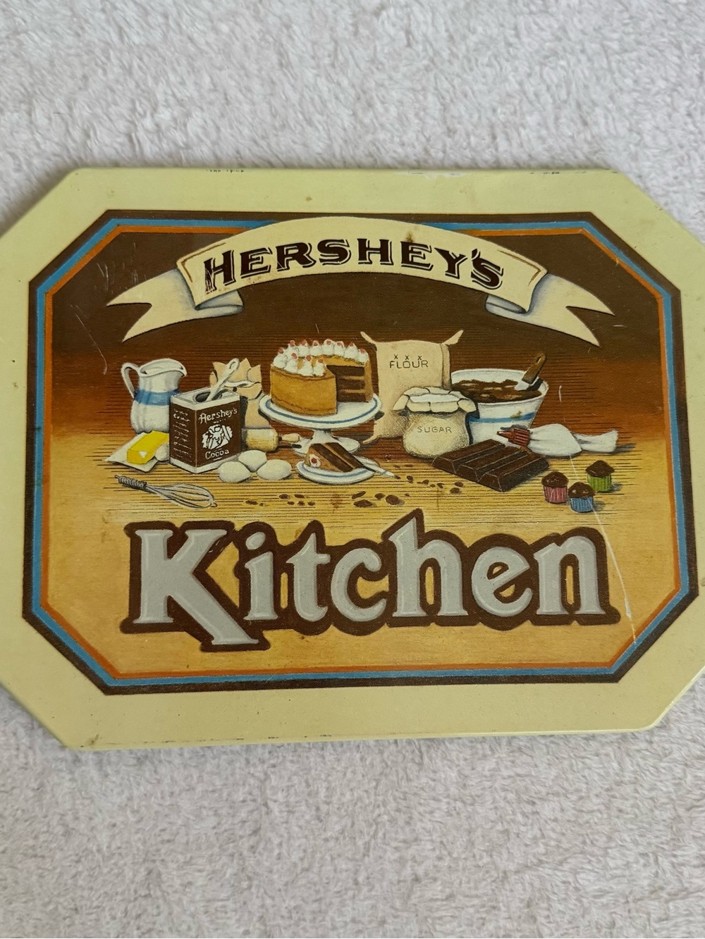 Vintage Hershey’s Kitchen Hot Mat Trivet Wallcraft 1985 Tin USA RARE